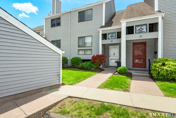 29 Crossroads Lane #29, Glastonbury, CT 06033