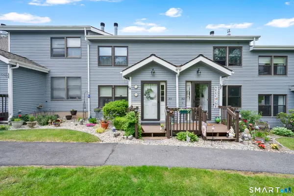 103 Lake Vista Drive #103, East Hampton, CT 06424