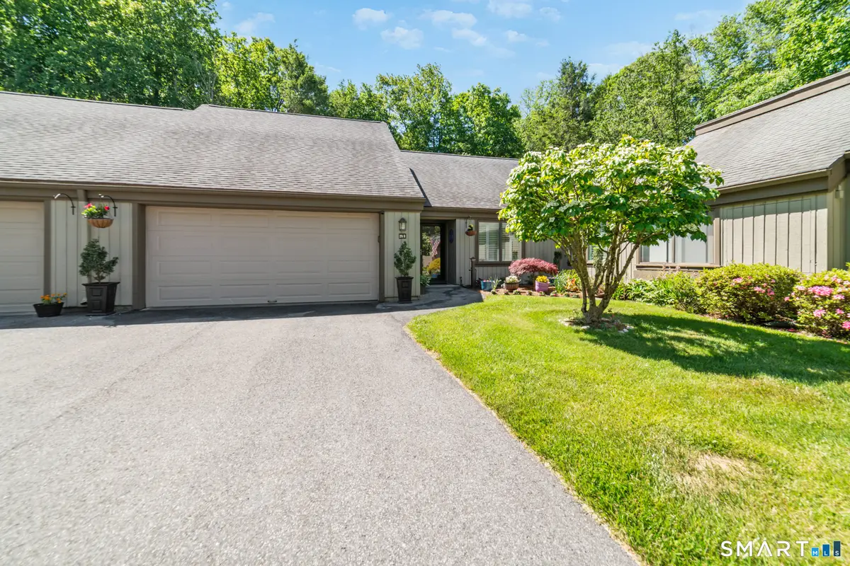 28 Heritage Crest #E, Southbury, CT 06488 - #1