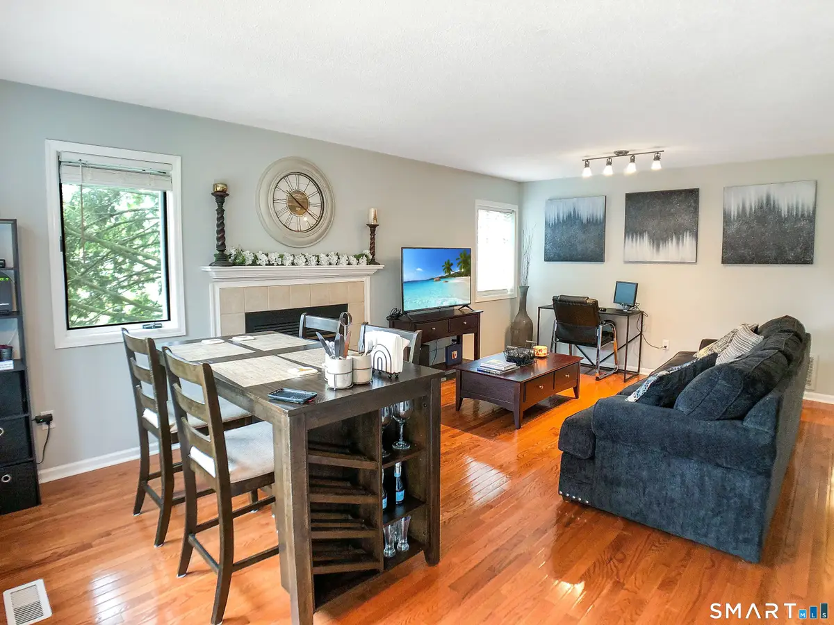 1 Glenrock #1, Norwalk, CT 06850 - #1