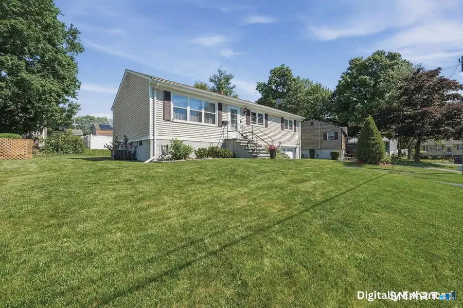 11 Gertrude Lane, West Haven, CT 06516 - #2