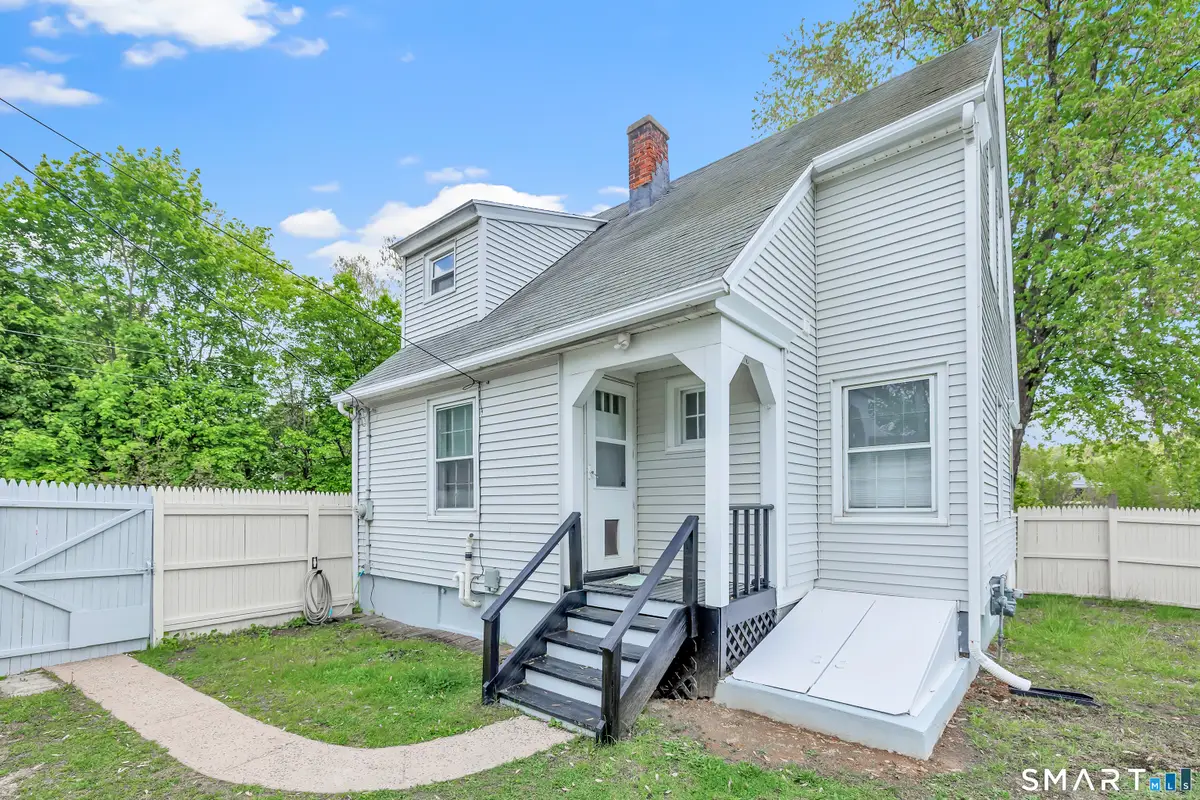 106 Brookdale Lane, Waterbury, CT 06705 - #1