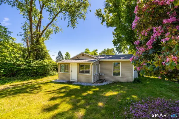 1 West Boulevard, East Hampton, CT 06424