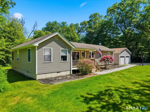 860 Long Cove Road, Ledyard, CT 06335