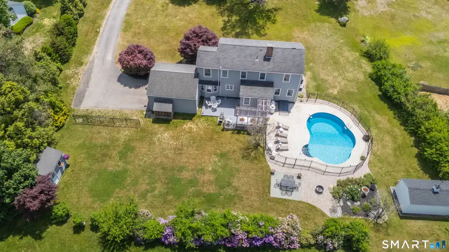 18 Carriage Drive, Burlington, CT 06013 - #3