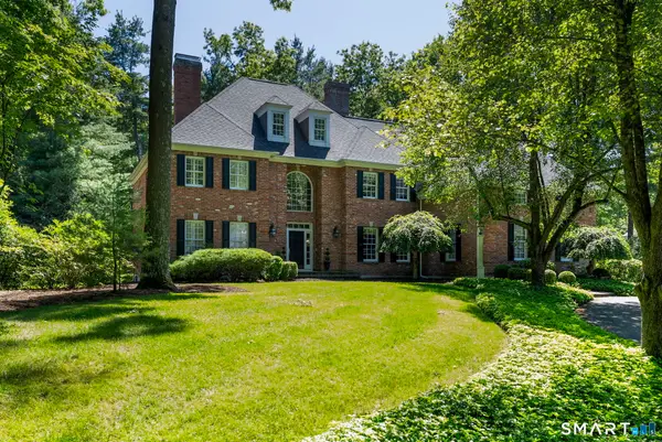 9 Kew Gardens, Farmington, CT 06032