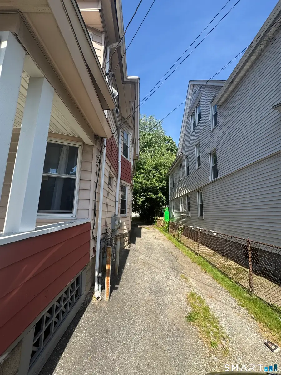 464-466 Wilmot Avenue, Bridgeport, CT 06607 - #3