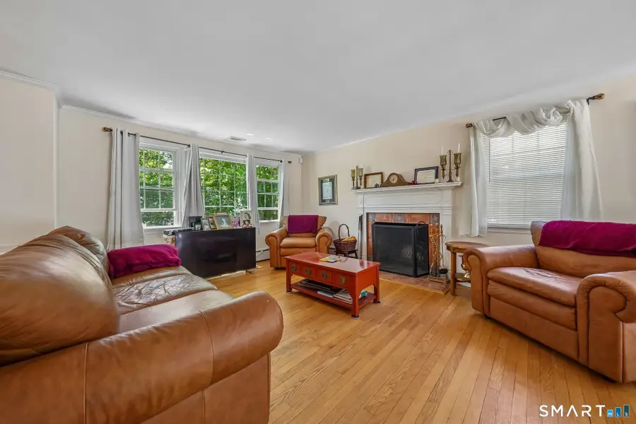 11 Stuart Drive, Old Greenwich, CT 06870 - #3