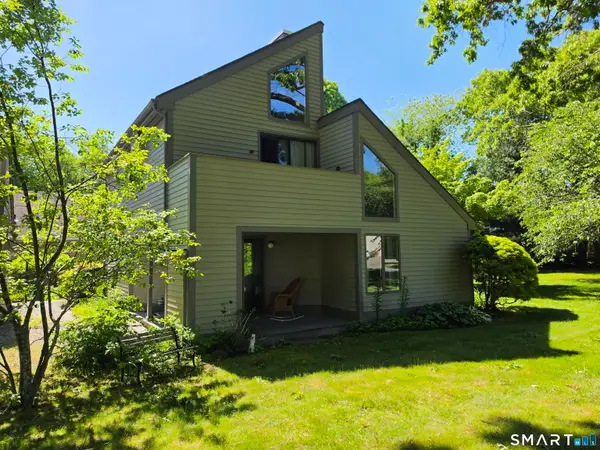 17-D Yankee Glen Drive #17D, Madison, CT 06443