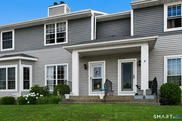 2003 Winslow Drive #2003, Watertown, CT 06795