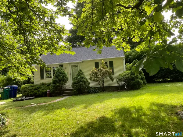4 Elgin Avenue, Bethel, CT 06801