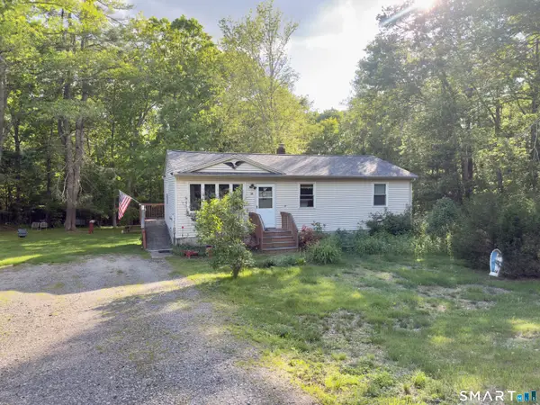 39 Shawnee Drive, Killingly, CT 06239