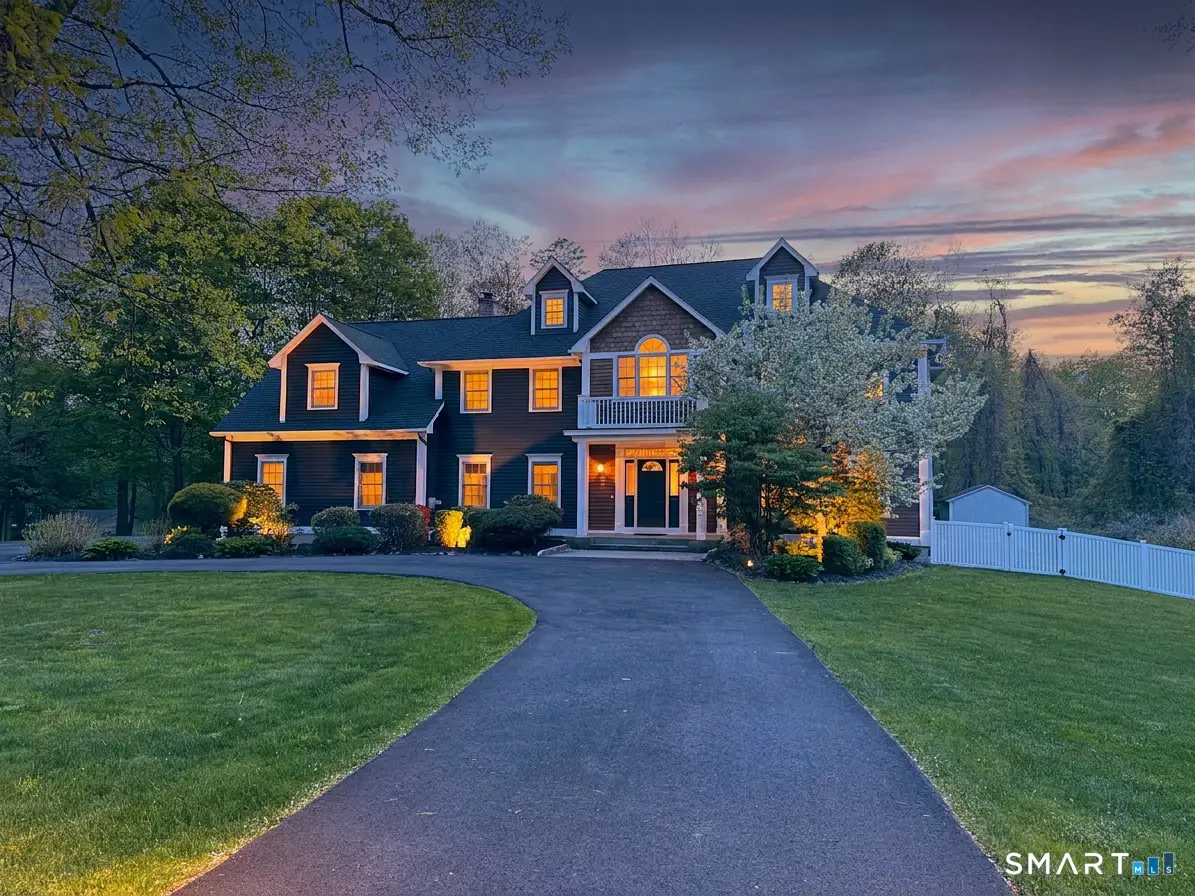 2 Jeremy Garden Lane, Woodbridge, CT 06525 - #1