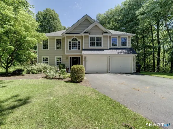 35 Woodsedge Court, Berlin, CT 06037
