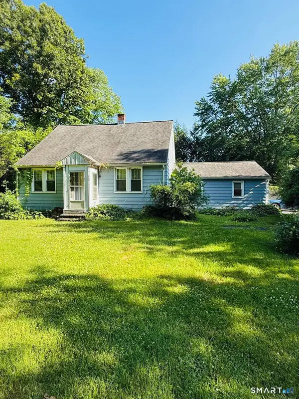 555 Whittemore Road, Middlebury, CT 06762