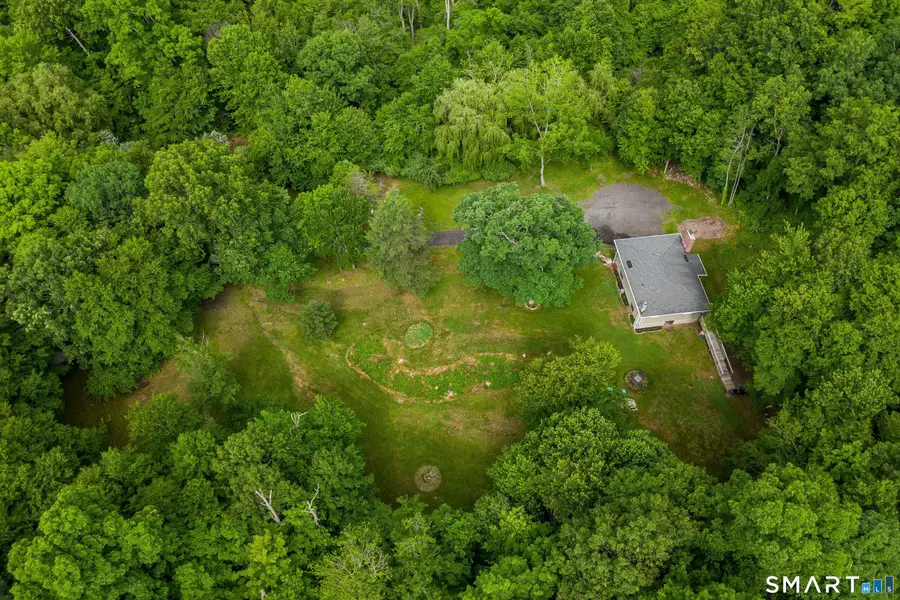 11 Hammond Road, New Fairfield, CT 06812 - #3