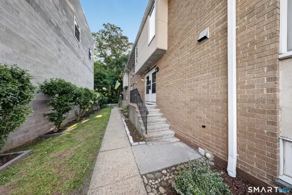 26 Highview Avenue #B, Stamford, CT 06907