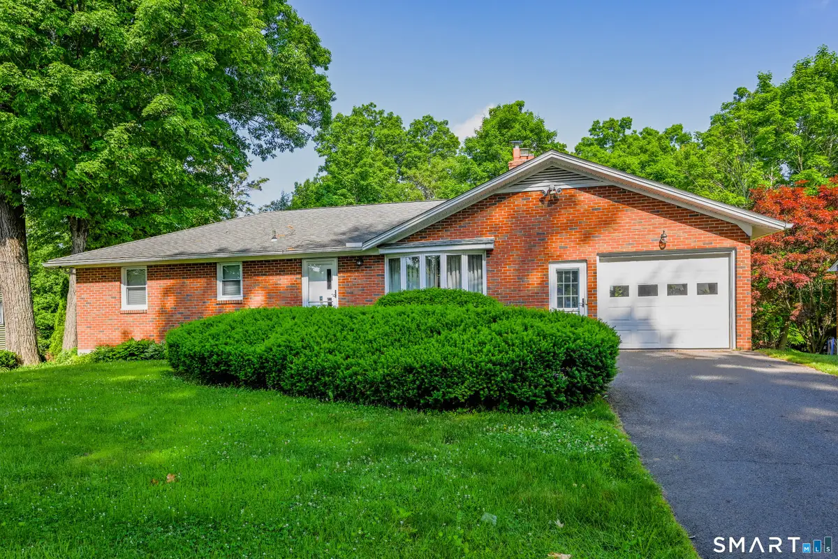 15 Elmira Avenue, Torrington, CT 06790 - #1