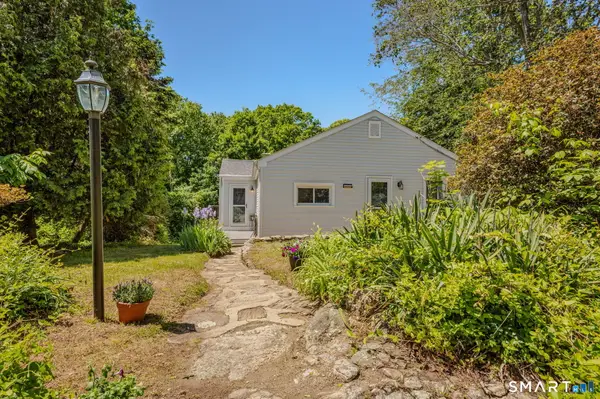 42 Shawandassee Road, Waterford, CT 06385