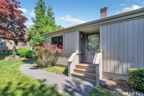 493 Pawnee Lane #B, Stratford, CT 06614