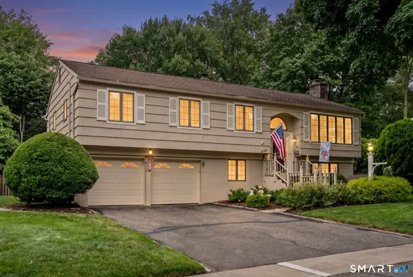 208 Sigwin Drive, Fairfield, CT 06824