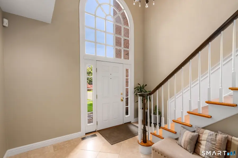 15 Governors Row #15, West Hartford, CT 06117 - #3