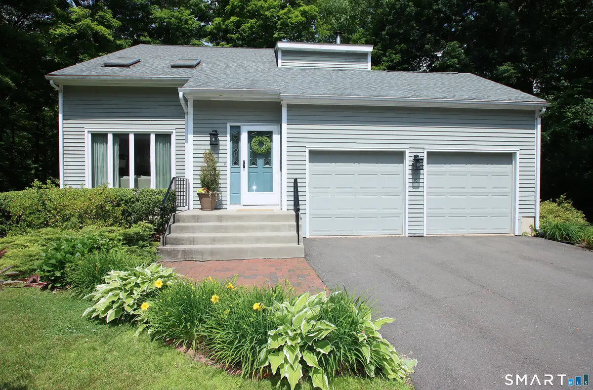 10 Old Village Lane, Unionville, CT 06085 - #1