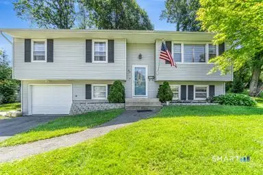 40 Bayberry Drive, Wallingford, CT 06492