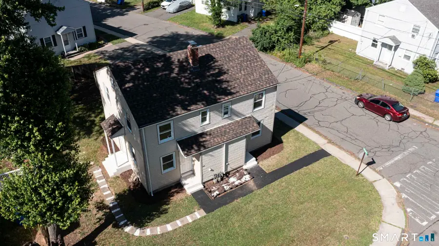 163-165 Woodlawn Circle, East Hartford, CT 06108 - #2