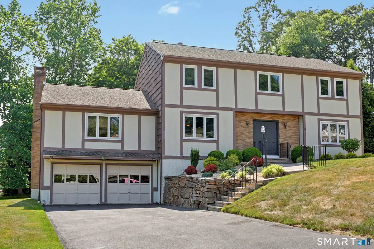 15 Wedgewood Road, Trumbull, CT 06611 - #1