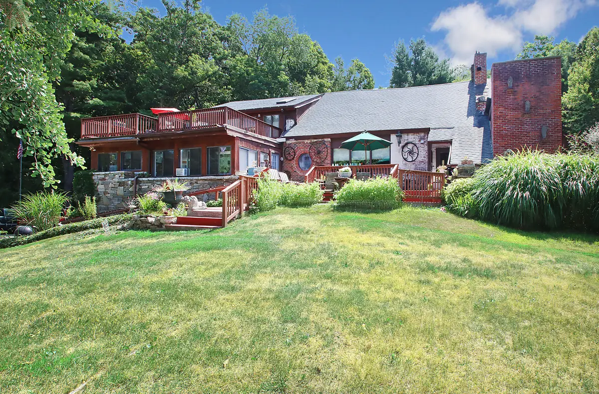 8 Dillon Road, Woodbridge, CT 06525 - #1