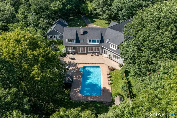 28 Drewbarrie Lane, Easton, CT 06612