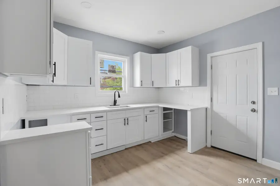 33 Congress Avenue, Waterbury, CT 06708 - #3