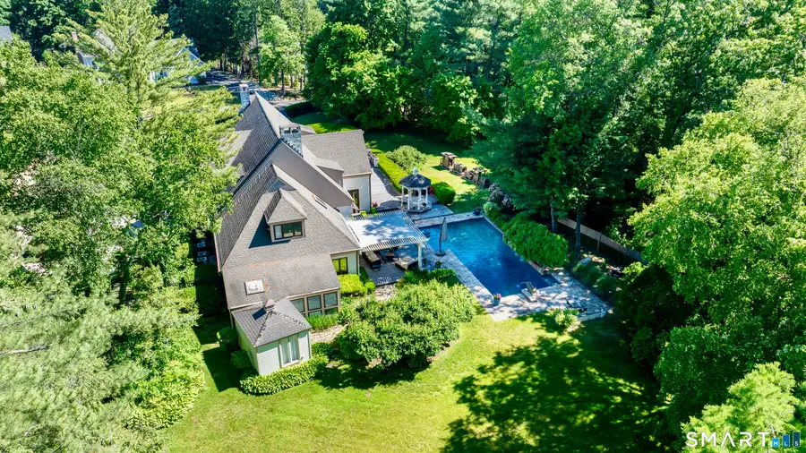 33 Mountain Farms Road, West Hartford, CT 06117 - #2