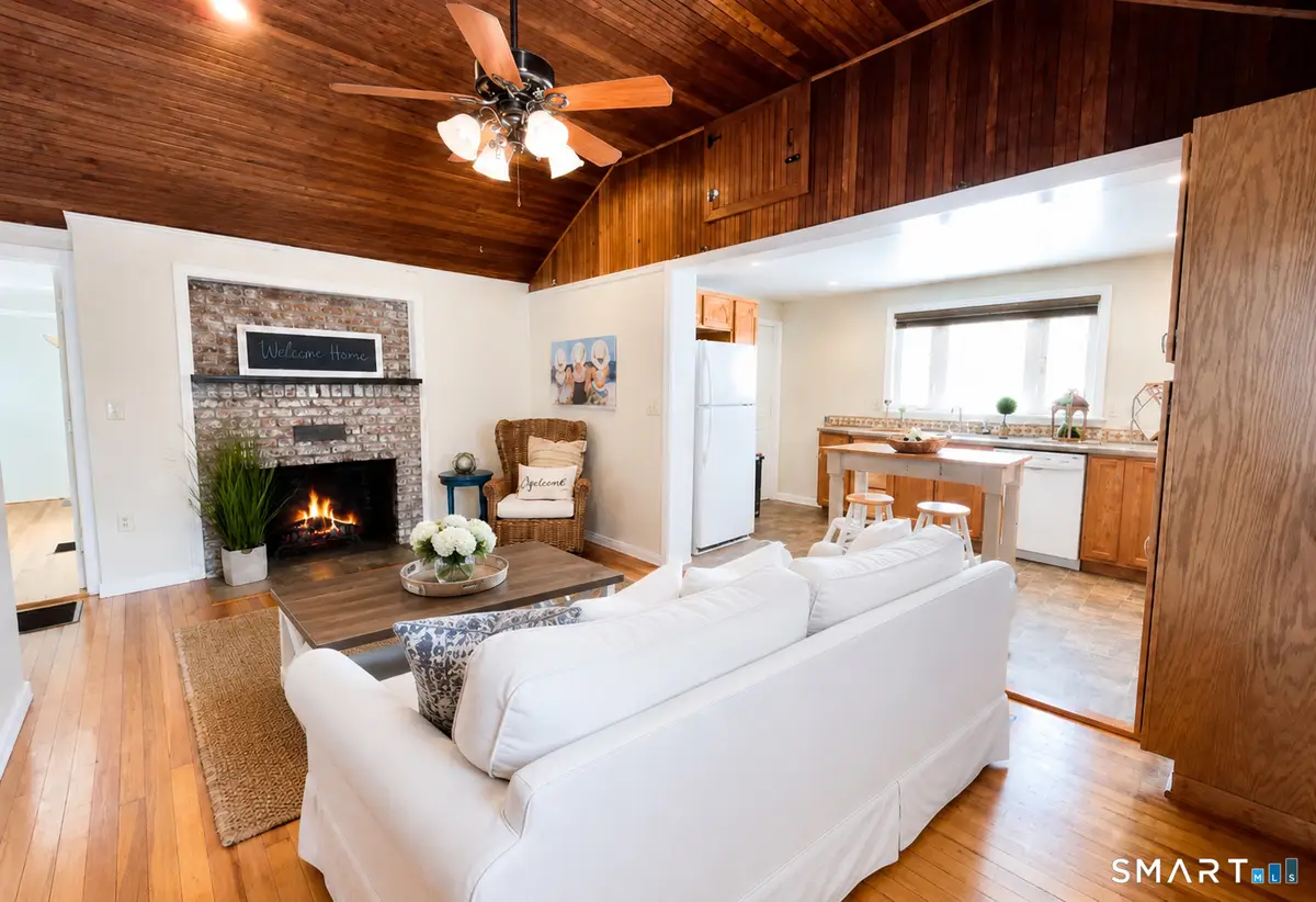 11 Jobs Gate 1, Portland, CT 06480 - #1