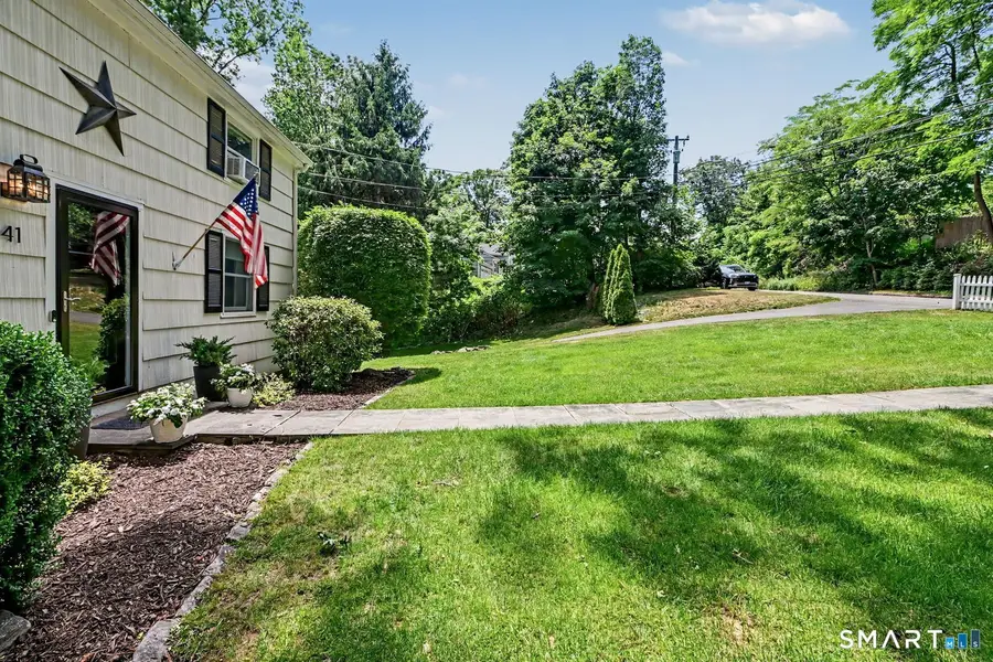 41 Ledgewood Drive, Norwalk, CT 06850 - #3