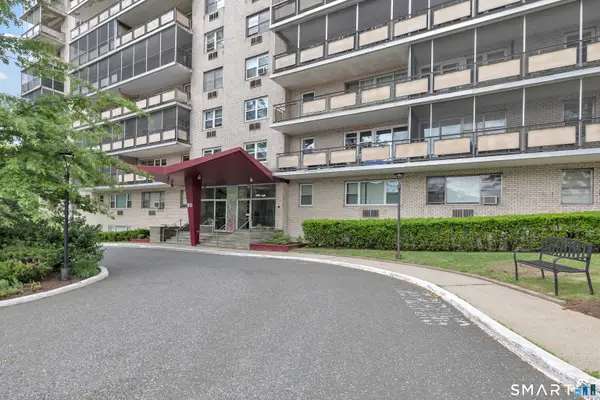 80 Cartright St Street #PHA, Bridgeport, CT 06604