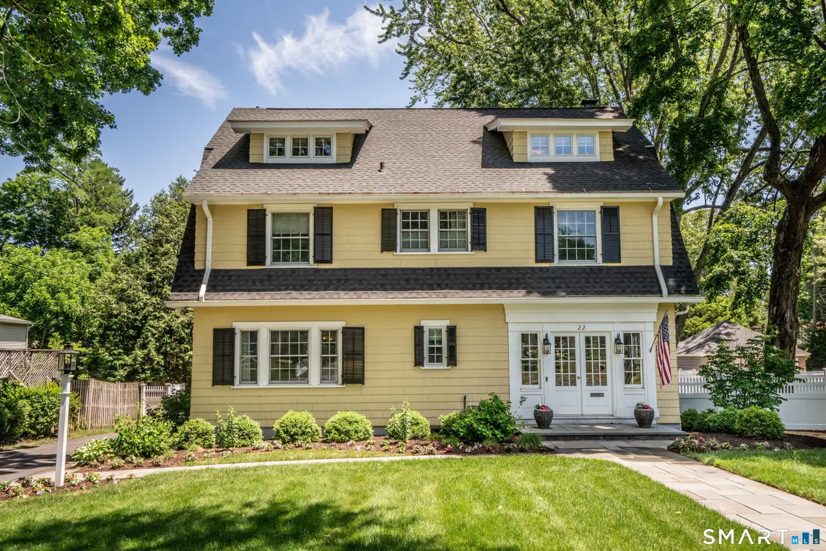 22 Ridgewood Road, West Hartford, CT 06107 - #1