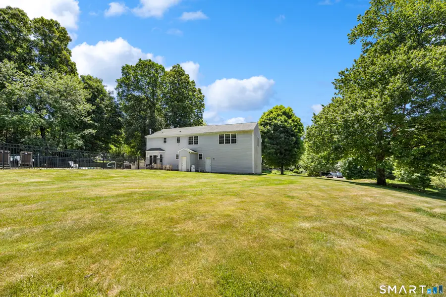 11 Coachlight Circle, Prospect, CT 06712 - #3