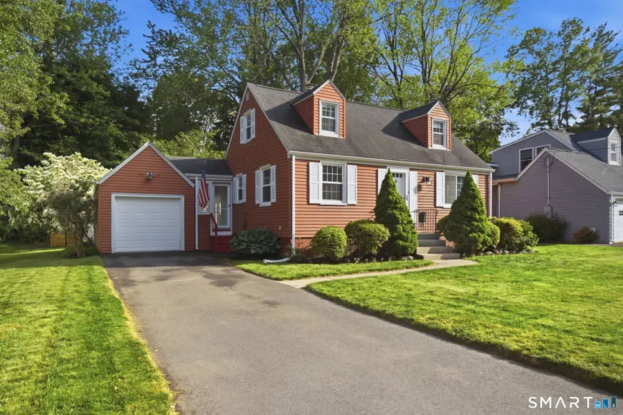 17 Hilltop Drive, West Hartford, CT 06107 - #2