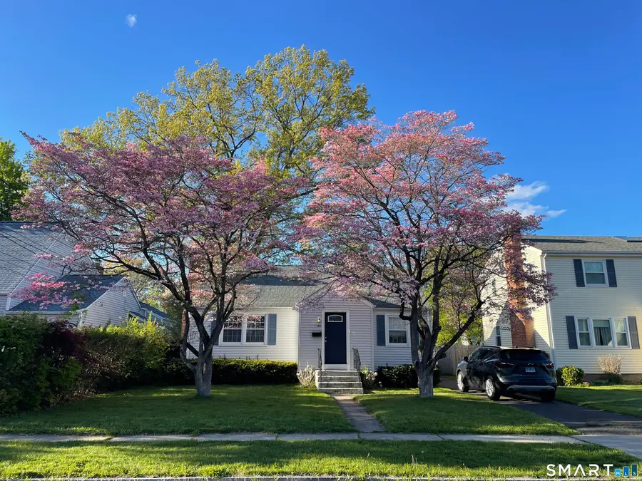 144 Edgemont Avenue, West Hartford, CT 06110 - #2