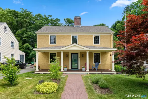 12 Cobbs Road, West Hartford, CT 06107