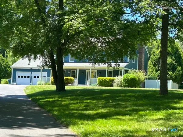 7 Goundry Drive, Waterford, CT 06385