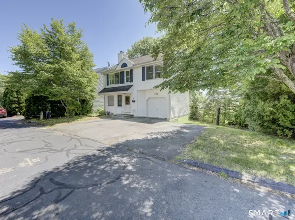 24 Nutmeg Court #24, West Hartford, CT 06110