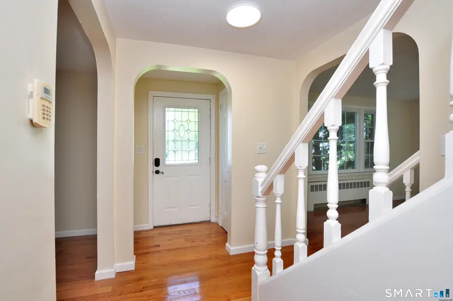 12 Jerome Avenue, Bloomfield, CT 06002 - #3