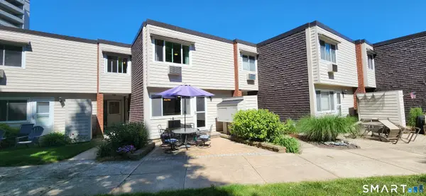 111 West Walk #111, West Haven, CT 06516