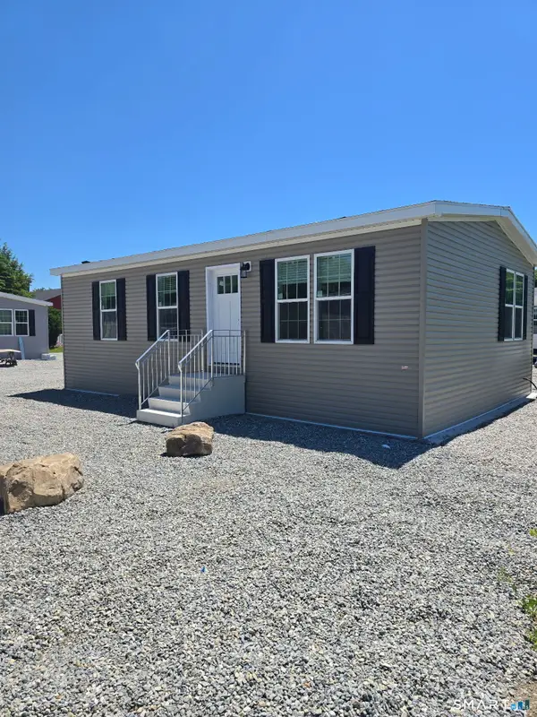 #12, 421 Norwich Westerly Road, North Stonington, CT 06359