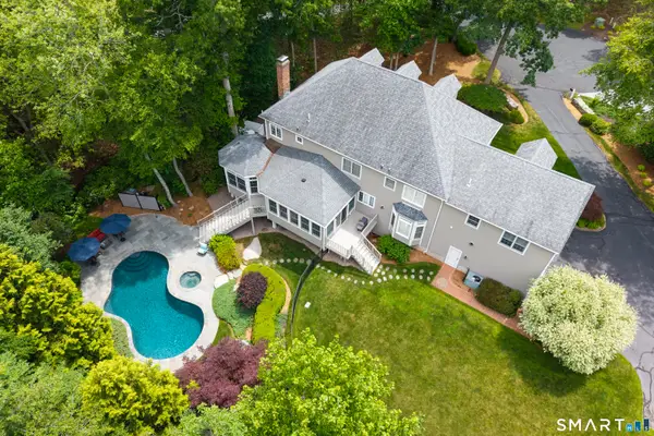 11 Timber Lane, Guilford, CT 06437