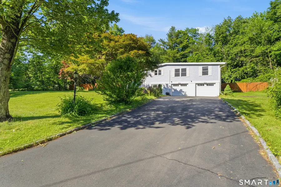 21 North Pleasant Rise, Brookfield, CT 06804 - #2