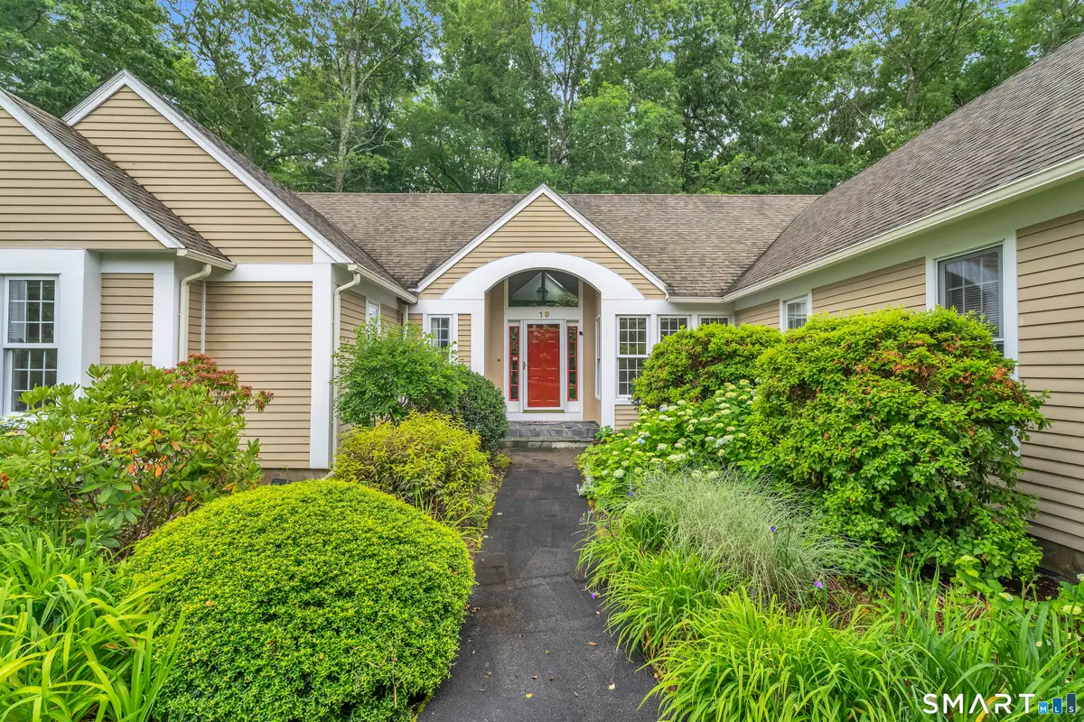 19 Whitehall Lane, Mystic, CT 06355 - #1